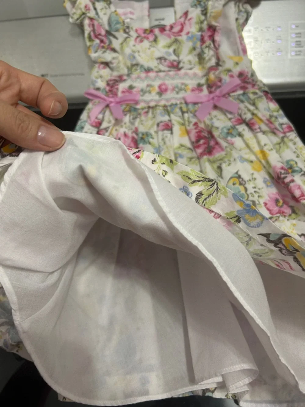 Girls size 5 lined smocked cotton flower butterfly dress like new nwot